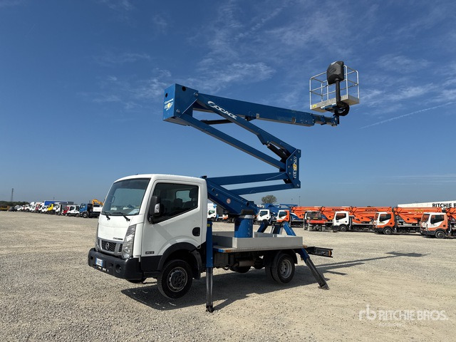 2016 Nissan Cabstar 35.12 2016 Socage DA324 EU5B 24 m on Bucket Truck - Автовишка: снимка 1 2016 Nissan Cabstar 35.12 2016 Socage DA324 EU5B 24 m on Bucket Truck - Автовишка: снимка 1