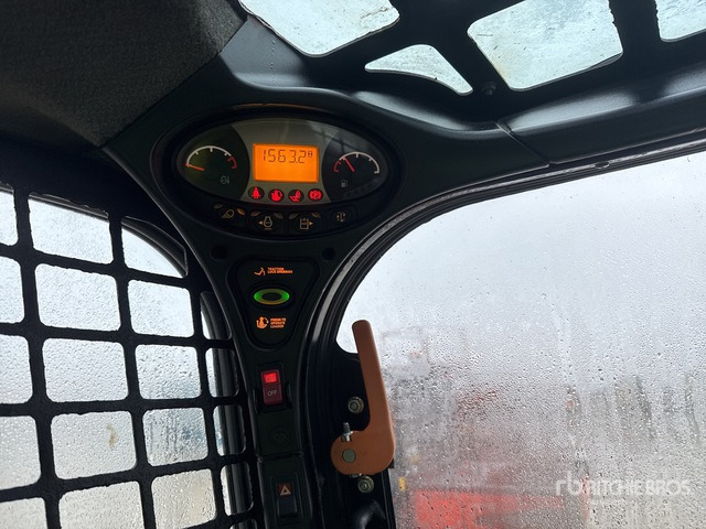 2017 Bobcat S530 Skid Steer Loader - Мини челен товарач: снимка 5 2017 Bobcat S530 Skid Steer Loader - Мини челен товарач: снимка 5