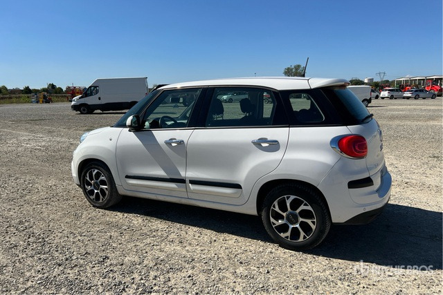 2017 Fiat 500L Automobile - Лек автомобил: снимка 2 2017 Fiat 500L Automobile - Лек автомобил: снимка 2