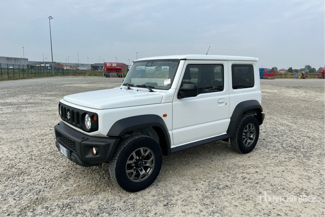2019 Suzuki Jimny 1.5 Top 4wd allgrip 75KW/102CV SUV - Джип: снимка 3 2019 Suzuki Jimny 1.5 Top 4wd allgrip 75KW/102CV SUV - Джип: снимка 3