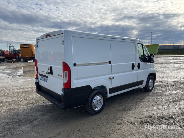 2020 Peugeot Boxer L1H1 2.2 BLUEHDI 140CV SeS Van Truck - Камион фургон: снимка 3 2020 Peugeot Boxer L1H1 2.2 BLUEHDI 140CV SeS Van Truck - Камион фургон: снимка 3