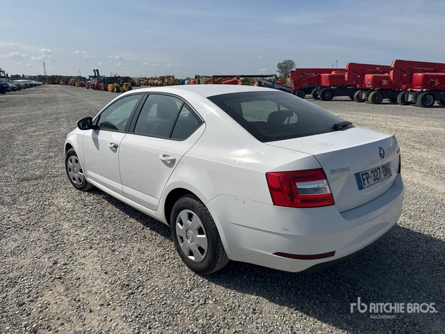 2020 Skoda Octavia Autovettura - Лек автомобил: снимка 4 2020 Skoda Octavia Autovettura - Лек автомобил: снимка 4
