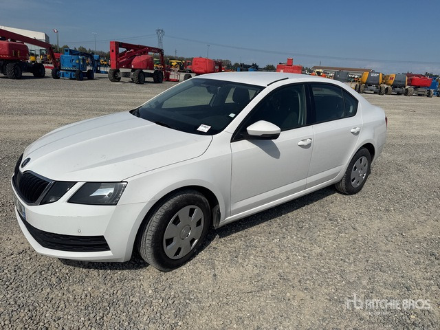 2020 Skoda Octavia Autovettura - Лек автомобил: снимка 1 2020 Skoda Octavia Autovettura - Лек автомобил: снимка 1
