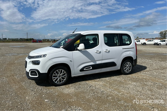 2021 Citroen Berlingo Autocarro furgonato - Малък ван: снимка 1 2021 Citroen Berlingo Autocarro furgonato - Малък ван: снимка 1