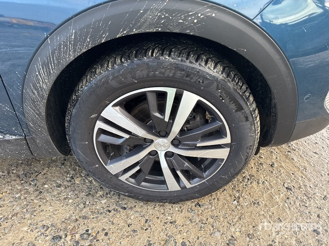 2021 Peugeot 5008 BLUEHDI 130CV ALLURE EAT8 S/S AUT. SUV - Джип: снимка 4 2021 Peugeot 5008 BLUEHDI 130CV ALLURE EAT8 S/S AUT. SUV - Джип: снимка 4