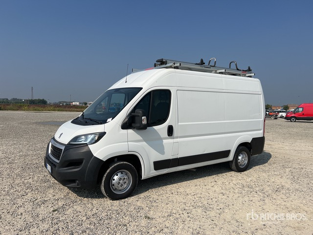 2021 Peugeot Boxer 333 L2H2 2.2 BLUEHDI 140CV S&S Van Truck - Малък ван: снимка 3 2021 Peugeot Boxer 333 L2H2 2.2 BLUEHDI 140CV S&S Van Truck - Малък ван: снимка 3