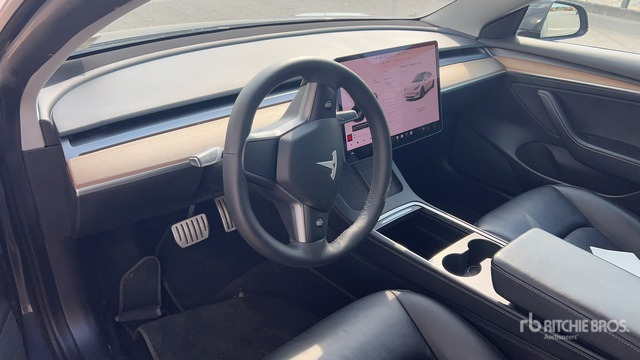 2021 Tesla Model 3 3 PERFORMANCE DUAL MOTOR 4WD Automobile - Лек автомобил: снимка 5 2021 Tesla Model 3 3 PERFORMANCE DUAL MOTOR 4WD Automobile - Лек автомобил: снимка 5