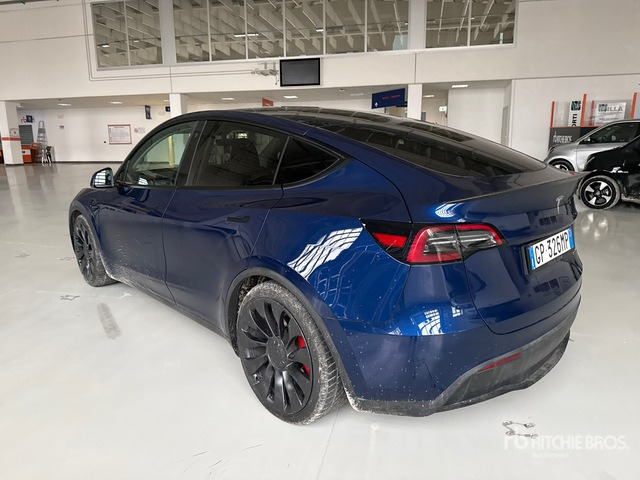 2023 Tesla PERFORMANCE DUAL MOTOR 4WD AUT Automobile - Лек автомобил: снимка 2 2023 Tesla PERFORMANCE DUAL MOTOR 4WD AUT Automobile - Лек автомобил: снимка 2