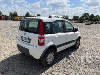 FIAT PANDA 4x4 - Лек автомобил: снимка 3 FIAT PANDA 4x4 - Лек автомобил: снимка 3