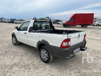 FIAT STRADA 1.3 MULT - Камион фургон: снимка 2 FIAT STRADA 1.3 MULT - Камион фургон: снимка 2