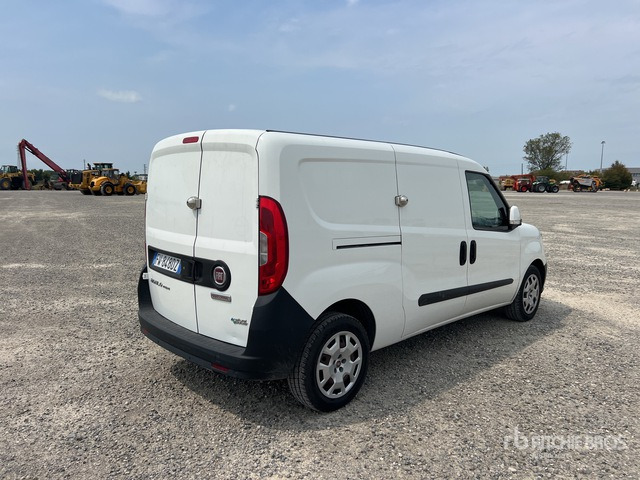 Fiat Doblo Cargo Van Truck - Товарен бус: снимка 3 Fiat Doblo Cargo Van Truck - Товарен бус: снимка 3
