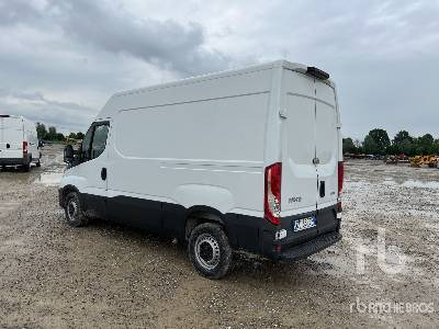 IVECO DAILY 35S12 V H2 3520 - Камион фургон: снимка 2 IVECO DAILY 35S12 V H2 3520 - Камион фургон: снимка 2