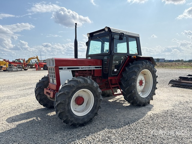 Iternational 955 Trattore agricolo 4RM - Трактор: снимка 4 Iternational 955 Trattore agricolo 4RM - Трактор: снимка 4