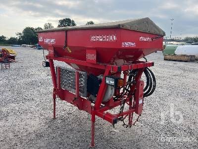 MASCHIO GASPARDO Front - Сеялка: снимка 3 MASCHIO GASPARDO Front - Сеялка: снимка 3