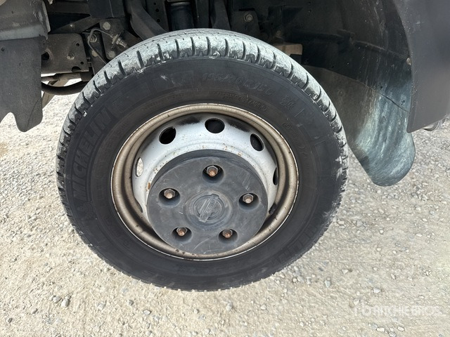 Nissan Cabstar 35.12 Piattaforma autocarrata - Автовишка: снимка 5 Nissan Cabstar 35.12 Piattaforma autocarrata - Автовишка: снимка 5