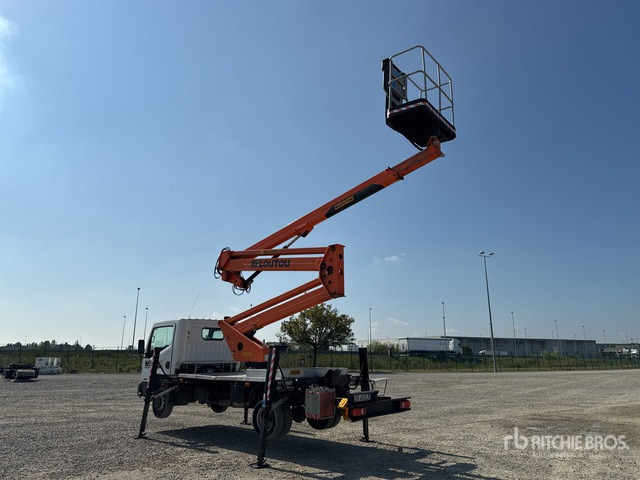 Nissan Cabstar Piattaforma autocarrata - Автовишка: снимка 4 Nissan Cabstar Piattaforma autocarrata - Автовишка: снимка 4