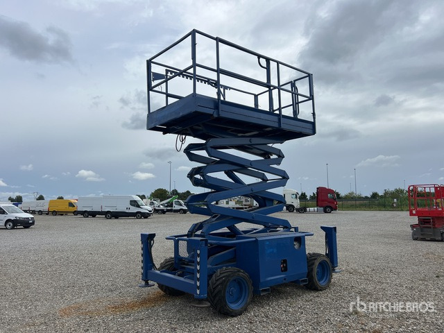 Skyjack SJ6832 RT Scissor Lift - Ножична работна платформа: снимка 4 Skyjack SJ6832 RT Scissor Lift - Ножична работна платформа: снимка 4