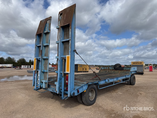 1985 Louault Original 14.53 t T/A Remorque Porte-Engi ... Lowboy Trailer - Нискорамна площадка полуремарке: снимка 4 1985 Louault Original 14.53 t T/A Remorque Porte-Engi ... Lowboy Trailer - Нискорамна площадка полуремарке: снимка 4