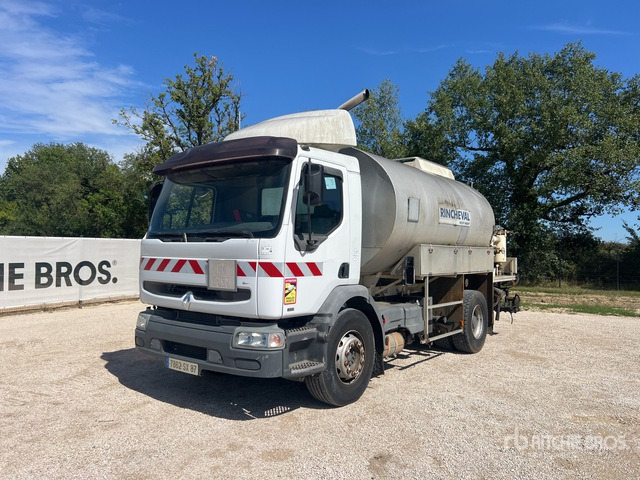2000 Renault Premium 300 2000 Rincheval ECM 9500 L on 4x ... Asphalt Distributor Truck - Гудронатор: снимка 1 2000 Renault Premium 300 2000 Rincheval ECM 9500 L on 4x ... Asphalt Distributor Truck - Гудронатор: снимка 1
