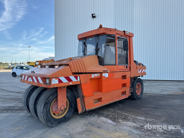 2001 Cat PS-300B 7 Wheel Compacteur Pneumatique ... Pneumatic Roller - Пневматичен валяк: снимка 1 2001 Cat PS-300B 7 Wheel Compacteur Pneumatique ... Pneumatic Roller - Пневматичен валяк: снимка 1