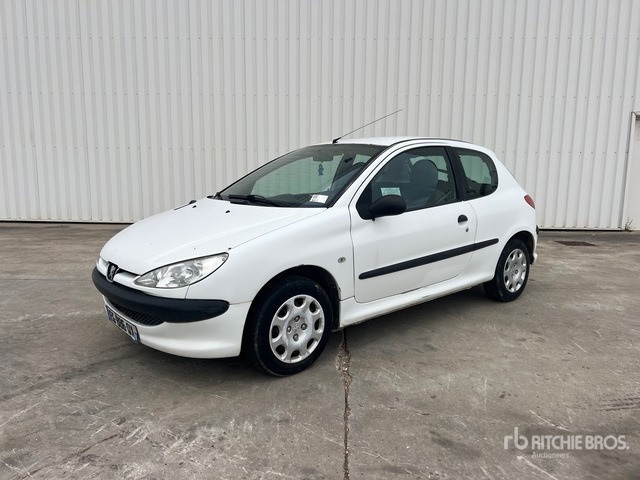 2004 Peugeot 206 Vehicule Utilitaire Cargo Van - Лек автомобил: снимка 2 2004 Peugeot 206 Vehicule Utilitaire Cargo Van - Лек автомобил: снимка 2