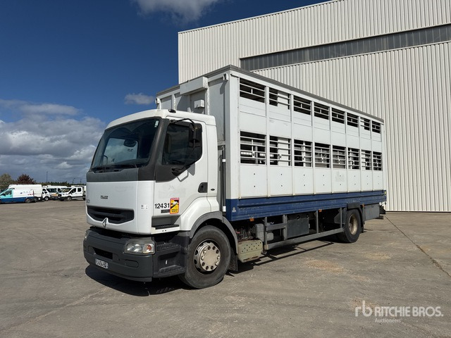 2004 Renault Premium 370dCi 4x2 Camion Betailliere 4x2 Livestock Truck - За превоз на животни камион: снимка 2 2004 Renault Premium 370dCi 4x2 Camion Betailliere 4x2 Livestock Truck - За превоз на животни камион: снимка 2