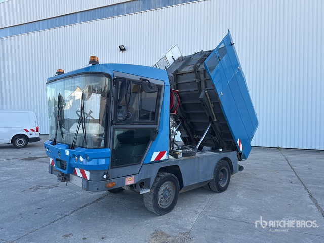 2006 Mathieu Yno C540 2006 Mathieu yno 540 on 4x2 Cam ... Vacuum Excavator Truck - Каналопочистваща машина: снимка 3 2006 Mathieu Yno C540 2006 Mathieu yno 540 on 4x2 Cam ... Vacuum Excavator Truck - Каналопочистваща машина: снимка 3