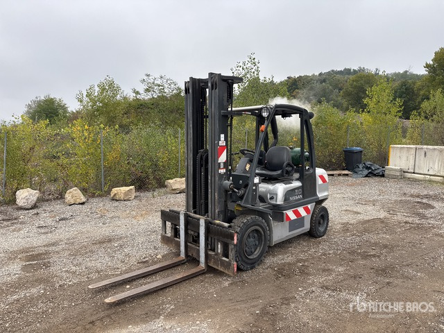 2006 Nissan UGD02A30P0 2350 kg Chariot Elevateur Forklift - Мотокар: снимка 2 2006 Nissan UGD02A30P0 2350 kg Chariot Elevateur Forklift - Мотокар: снимка 2