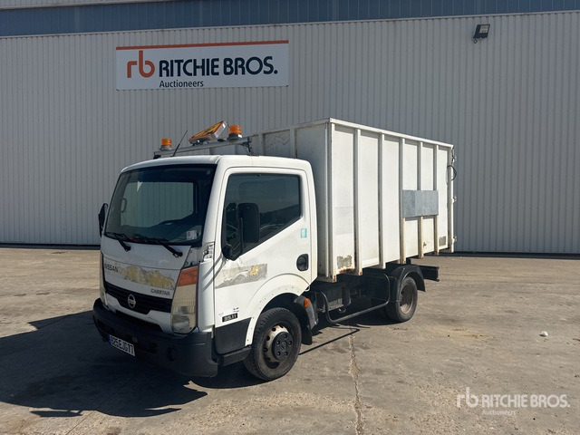 2007 Nissan Cabstar 35.11 4x2 Camion Benne Dump Truck: Light Duty - Самосвал камион: снимка 1 2007 Nissan Cabstar 35.11 4x2 Camion Benne Dump Truck: Light Duty - Самосвал камион: снимка 1