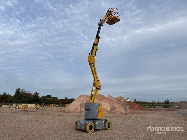 2008 Haulotte HA12IP 2WD Electric Nacelle Articulee ... Articulating Boom Lift - Артикулираща платформа: снимка 3 2008 Haulotte HA12IP 2WD Electric Nacelle Articulee ... Articulating Boom Lift - Артикулираща платформа: снимка 3
