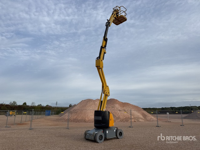2008 Haulotte HA12IP 2WD Electric Nacelle Articulee ... Articulating Boom Lift - Артикулираща платформа: снимка 3 2008 Haulotte HA12IP 2WD Electric Nacelle Articulee ... Articulating Boom Lift - Артикулираща платформа: снимка 3