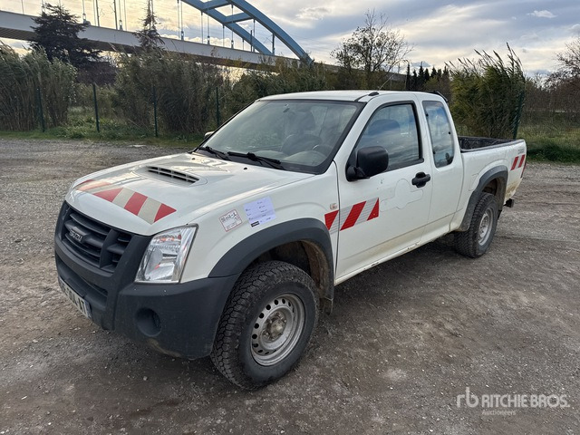 2010 Isuzu D-Max 4x4 Pickup - Пикап: снимка 1 2010 Isuzu D-Max 4x4 Pickup - Пикап: снимка 1