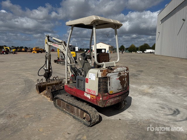 2010 Takeuchi TB016 Mini-Pelle Mini Excavator:  <6.6t - Мини багер: снимка 3 2010 Takeuchi TB016 Mini-Pelle Mini Excavator:  <6.6t - Мини багер: снимка 3
