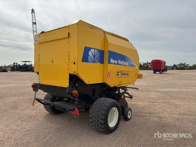 2011 New Holland BR7060 Presse A Balles Rondes Round Baler - Рулонна сламопреса: снимка 4 2011 New Holland BR7060 Presse A Balles Rondes Round Baler - Рулонна сламопреса: снимка 4