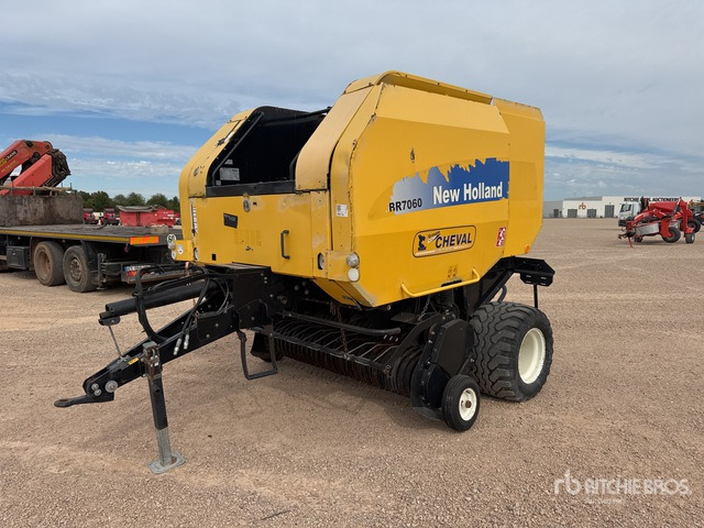 2011 New Holland BR7060 Presse A Balles Rondes Round Baler - Рулонна сламопреса: снимка 1 2011 New Holland BR7060 Presse A Balles Rondes Round Baler - Рулонна сламопреса: снимка 1