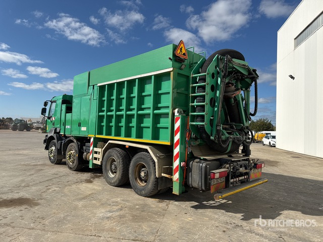 2011 Renault Kerax 8x4 Camion Aspiratrice Vacuum Excavator Truck - Каналопочистваща машина: снимка 3 2011 Renault Kerax 8x4 Camion Aspiratrice Vacuum Excavator Truck - Каналопочистваща машина: снимка 3