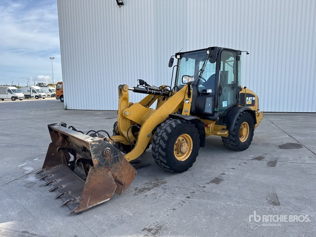 2013 Cat 906H2 Chargeuse Sur Pneus Wheel Loader - Колесен товарач: снимка 2 2013 Cat 906H2 Chargeuse Sur Pneus Wheel Loader - Колесен товарач: снимка 2