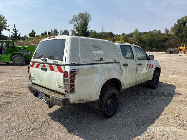2013 Isuzu D-Max 4x4 Extended Cab (Inoperable) Pickup - Пикап: снимка 4 2013 Isuzu D-Max 4x4 Extended Cab (Inoperable) Pickup - Пикап: снимка 4