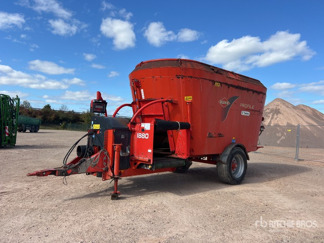 2013 Kuhn Profile 1880 Melangeuse Distributrice 1 Essi ... Feed Mixer - Миксер-вагон: снимка 1 2013 Kuhn Profile 1880 Melangeuse Distributrice 1 Essi ... Feed Mixer - Миксер-вагон: снимка 1