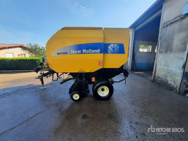 2013 New Holland BR7060 Presse A Bale Ronde Round Baler - Рулонна сламопреса: снимка 2 2013 New Holland BR7060 Presse A Bale Ronde Round Baler - Рулонна сламопреса: снимка 2