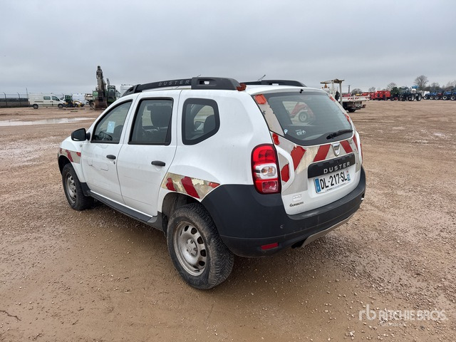 2014 DACIA Duster 4x4 4WD SUV (Inoperable) SUV - Джип: снимка 2 2014 DACIA Duster 4x4 4WD SUV (Inoperable) SUV - Джип: снимка 2