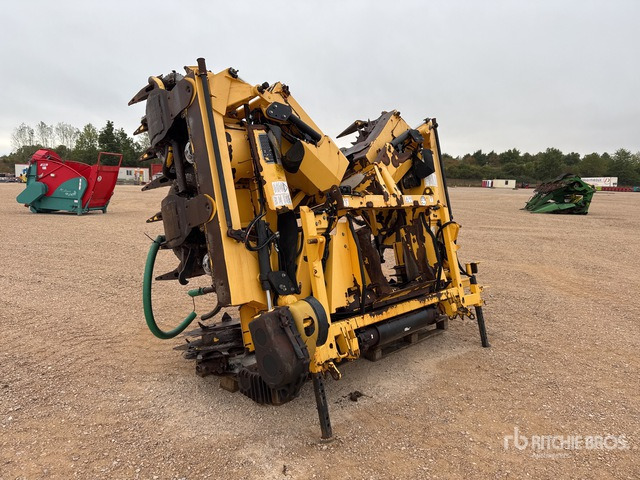 2014 New Holland 750SFIE Bec A Mais 10 Rangs 10 Row Corn Forage Harvester Header - Хедер за царевица: снимка 3 2014 New Holland 750SFIE Bec A Mais 10 Rangs 10 Row Corn Forage Harvester Header - Хедер за царевица: снимка 3