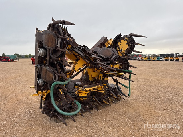 2014 New Holland 750SFIE Bec A Mais 10 Rangs 10 Row Corn Forage Harvester Header - Хедер за царевица: снимка 2 2014 New Holland 750SFIE Bec A Mais 10 Rangs 10 Row Corn Forage Harvester Header - Хедер за царевица: снимка 2