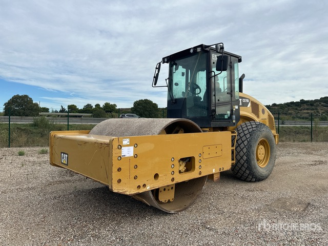 2017 Cat CS76B Compacteur Mono Cylindre Smooth Drum Compactor - Компактор: снимка 1 2017 Cat CS76B Compacteur Mono Cylindre Smooth Drum Compactor - Компактор: снимка 1