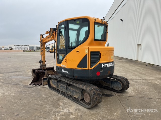 2017 Hyundai R60CR-9A Mini-Pelle Mini Excavator: <6.6t - Мини багер: снимка 3 2017 Hyundai R60CR-9A Mini-Pelle Mini Excavator: <6.6t - Мини багер: снимка 3