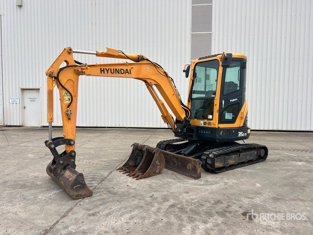 2018 Hyundai R35Z9 Mini-Pelle Mini Excavator: <6.6t - Мини багер: снимка 1 2018 Hyundai R35Z9 Mini-Pelle Mini Excavator: <6.6t - Мини багер: снимка 1