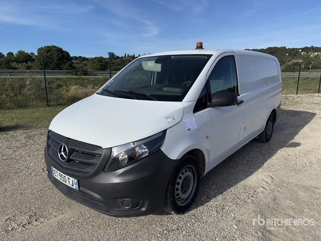 2018 Mercedes-Benz Vito 111 cdi Vehicule Utilitaire Cargo Van - Малък ван: снимка 1 2018 Mercedes-Benz Vito 111 cdi Vehicule Utilitaire Cargo Van - Малък ван: снимка 1