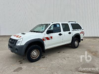ISUZU D-MAX 4x4 Crew Cab - Пикап: снимка 1 ISUZU D-MAX 4x4 Crew Cab - Пикап: снимка 1