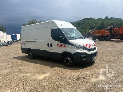 IVECO 35S14 Vehicule Utilitaire - Товарен бус: снимка 4 IVECO 35S14 Vehicule Utilitaire - Товарен бус: снимка 4