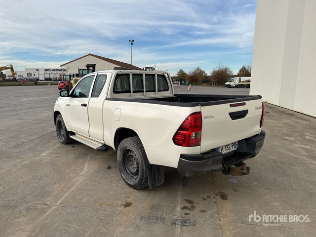 2019 Toyota Hilux Vehicule Utilitaire Cargo Van - Лекотоварен автомобил: снимка 3 2019 Toyota Hilux Vehicule Utilitaire Cargo Van - Лекотоварен автомобил: снимка 3